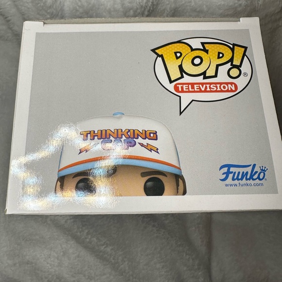Dustin Funko Pop #1240 Stranger Things - Picture 7 of 8
